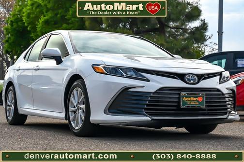Ice 2024 Toyota Camry LE