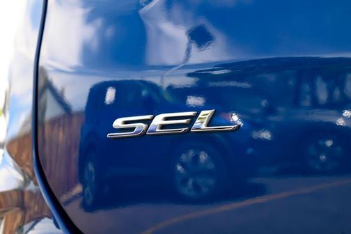 Blue Metallic 2024 Ford Edge SEL