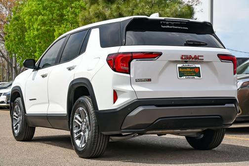Summit White 2025 GMC Terrain Elevation