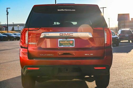 2023 GMC Yukon XL SLE