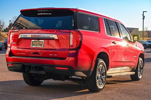2023 GMC Yukon XL SLE