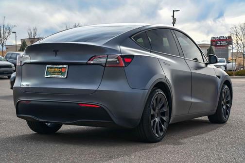 2023 Tesla Model Y Long Range