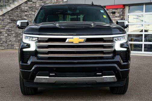 Black 2022 Chevrolet Silverado 1500 High Country