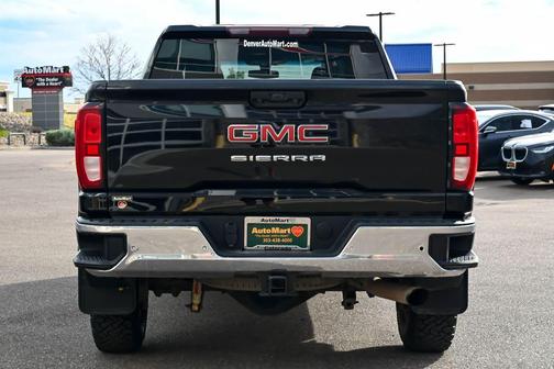 Black 2021 GMC Sierra 2500 SLE