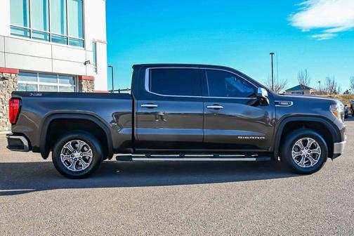 2021 GMC Sierra 1500 SLT