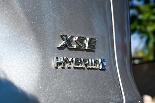 2022 Toyota RAV4 Hybrid XSE