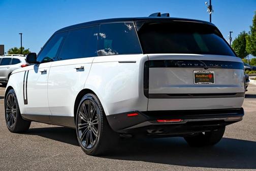 2024 Land Rover Range Rover AUTOBIOGRAPHY