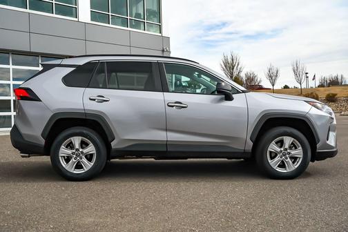 2021 Toyota RAV4 Hybrid LE