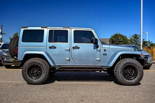 2012 Jeep Wrangler Unlimited Sahara