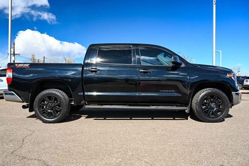 Midnight Black Metallic 2021 Toyota Tundra SR5