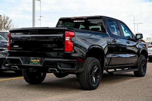 2023 Chevrolet Silverado 1500 Custom Trail Boss