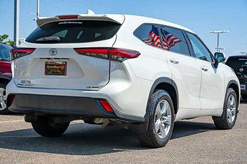 2020 Toyota Highlander LE