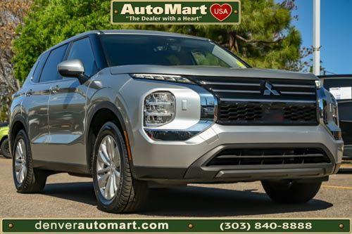 Silver 2025 Mitsubishi Outlander ES