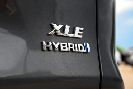Magnetic Gray Metallic 2023 Toyota RAV4 Hybrid XLE