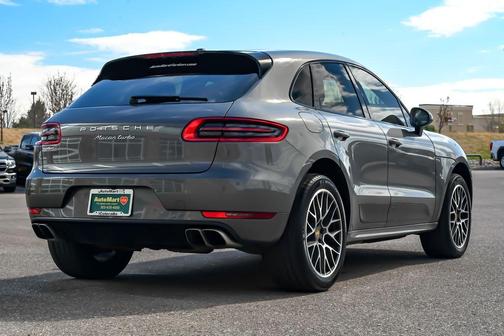 2015 Porsche Macan Turbo