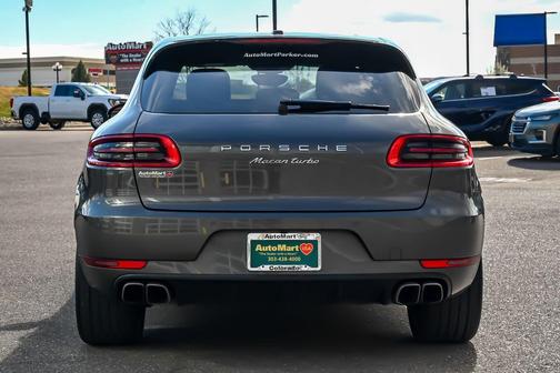 2015 Porsche Macan Turbo