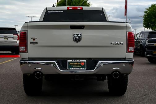 Pearl White 2018 RAM 1500 Laramie