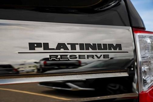 2017 Nissan Titan Platinum Reserve