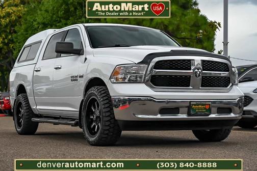 2017 RAM 1500 SLT