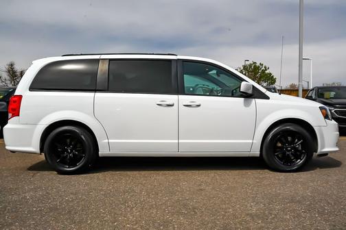 2020 Dodge Grand Caravan SE