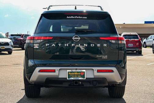 2022 Nissan Pathfinder Platinum