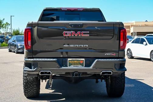 2024 GMC Sierra 1500 AT4