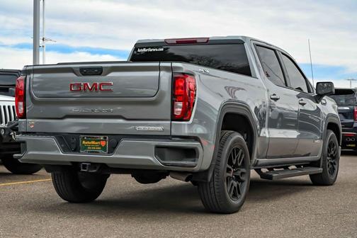 2025 GMC Sierra 1500 Elevation