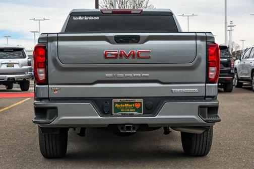2025 GMC Sierra 1500 Elevation