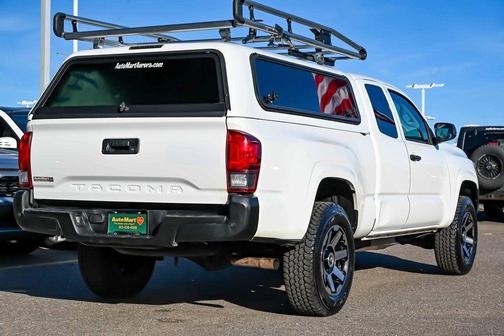 2022 Toyota Tacoma SR