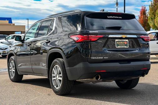 2022 Chevrolet Traverse LT Leather