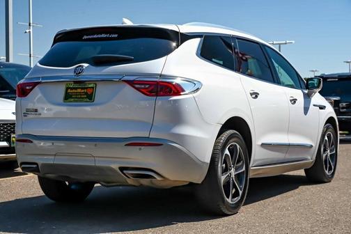 2022 Buick Enclave Essence