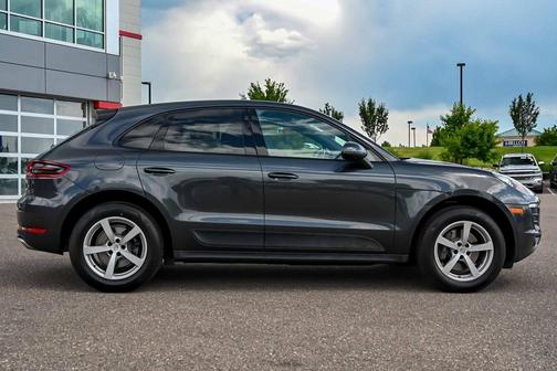 2017 Porsche Macan Base