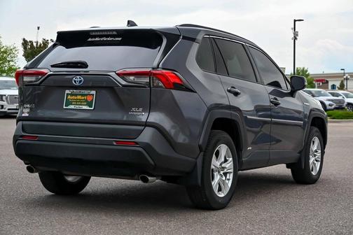 2019 Toyota RAV4 Hybrid XLE