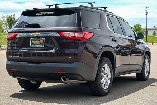 Black Cherry Metallic 2021 Chevrolet Traverse LT Cloth