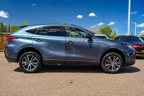 2022 Toyota Venza LE