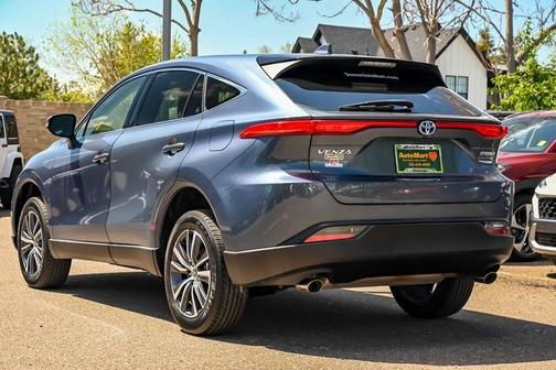 2022 Toyota Venza LE