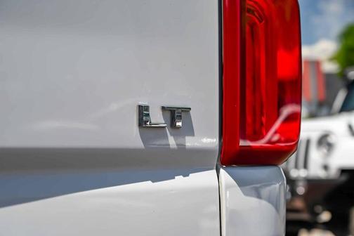 2023 Chevrolet Silverado 3500 LT