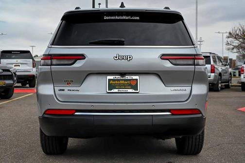 2023 Jeep Grand Cherokee L Laredo