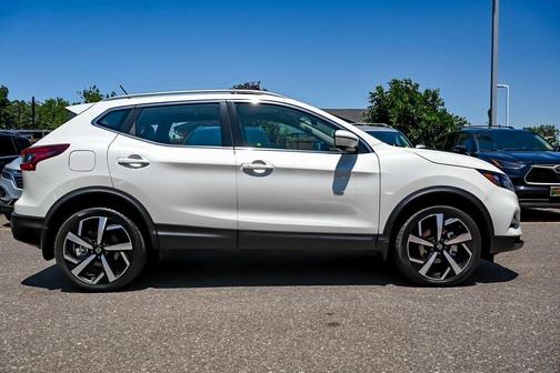 2022 Nissan Rogue Sport SL
