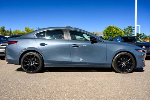 2024 Mazda Mazda3 2.5 S Carbon Edition