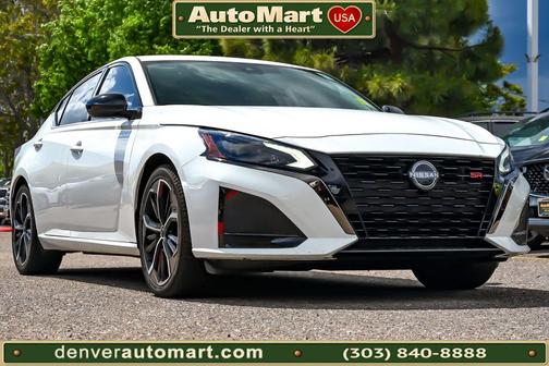 Glacier White 2023 Nissan Altima 2.5 SR