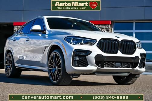 2022 BMW X6 M50i