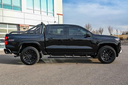 Black 2025 Chevrolet Colorado Z71