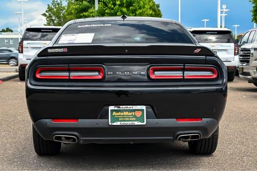 Pitch Black Clearcoat 2018 Dodge Challenger GT