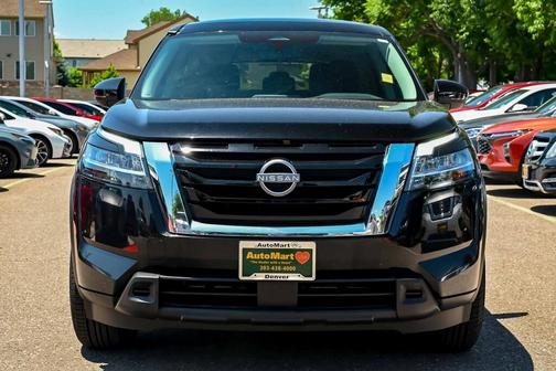 2022 Nissan Pathfinder S