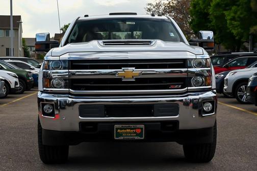 Summit White 2018 Chevrolet Silverado 3500 LTZ