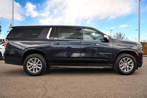 2023 Chevrolet Suburban Premier