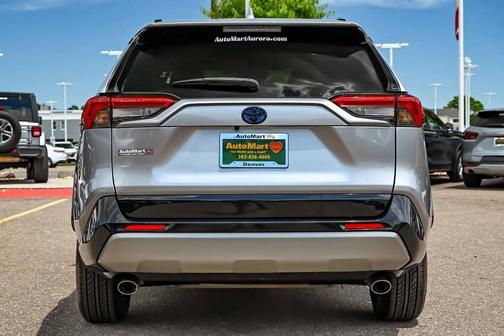 2022 Toyota RAV4 Hybrid SE