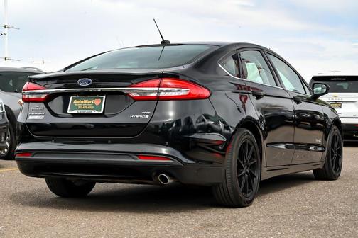 2017 Ford Fusion Hybrid SE