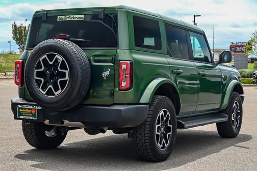 Green Metallic 2025 Ford Bronco Outer Banks